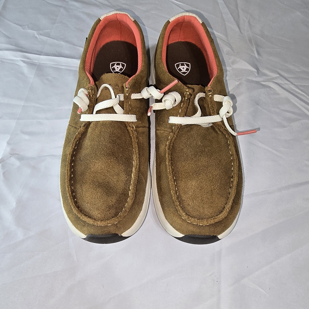 Ariat Suede Casual Boat Shoes with White Laces and Coral Lining